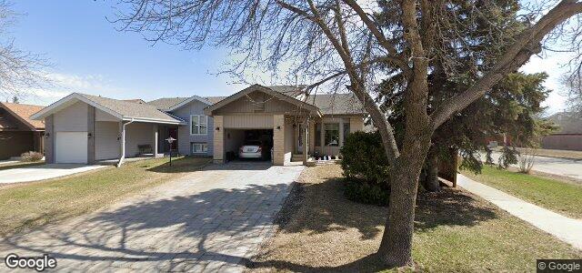 Larawan ng 2 Goldthorpe Crescent sa Winnipeg, Manitoba