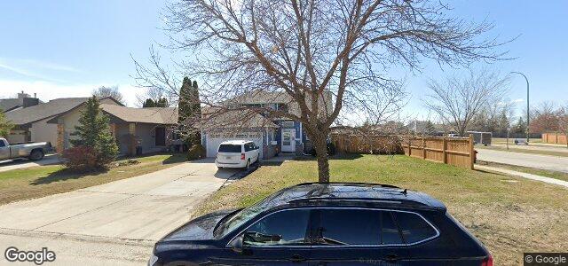 Larawan ng 2 Hallfield Bay sa Winnipeg, Manitoba