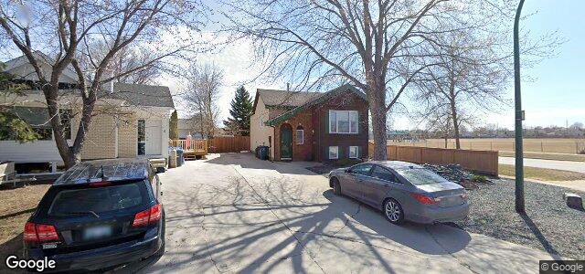 Larawan ng 2 Munn Road sa Winnipeg, Manitoba