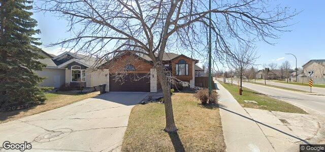 Larawan ng 2 Ralston Crescent sa Winnipeg, Manitoba