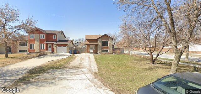 Photo of 2 Sand Lily Drive in Winnipeg, Manitoba