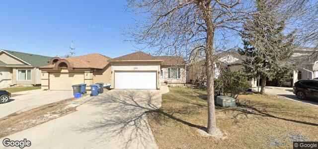 Larawan ng 200 Eastmount Drive sa Winnipeg, Manitoba