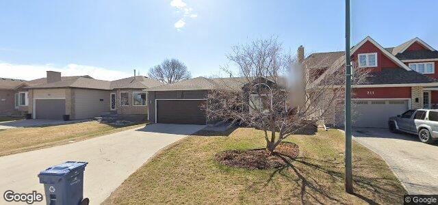 Larawan ng 207 Hallfield Bay sa Winnipeg, Manitoba