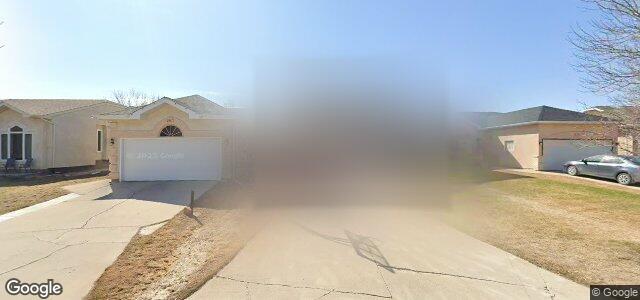 Larawan ng 211 Eastmount Drive sa Winnipeg, Manitoba