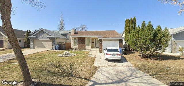 Larawan ng 215 Queensbury Bay sa Winnipeg, Manitoba