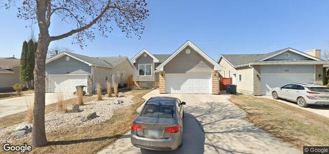 Larawan ng 223 Queensbury Bay sa Winnipeg, Manitoba