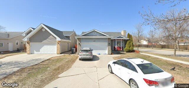 Larawan ng 227 Queensbury Bay sa Winnipeg, Manitoba