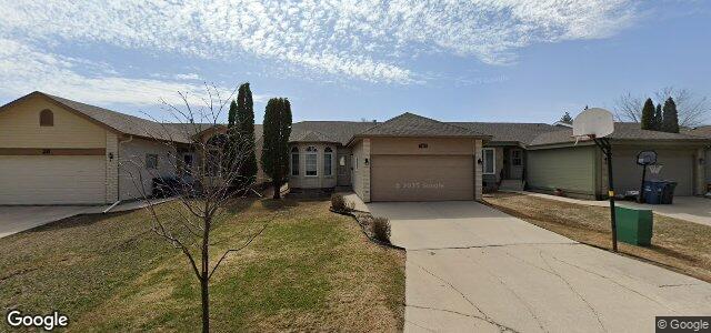 Larawan ng 24 Hedgestone Crescent sa Winnipeg, Manitoba