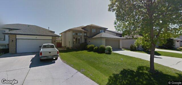 Larawan ng 24 Highcastle Crescent sa Winnipeg, Manitoba
