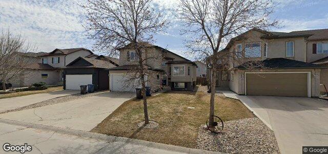 Larawan ng 28 Julia Road sa Winnipeg, Manitoba