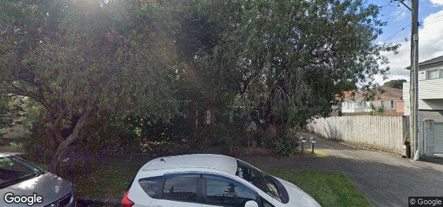 Larawan ng 3 Lambeth Road sa Winnipeg, Manitoba