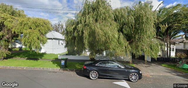 Larawan ng 30 Lambeth Road sa Winnipeg, Manitoba