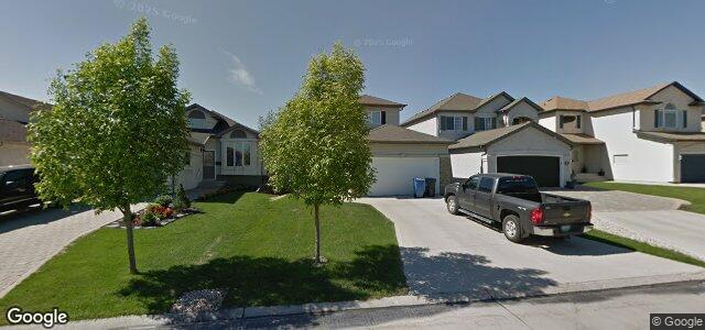 Larawan ng 30 Pentonville Crescent sa Winnipeg, Manitoba