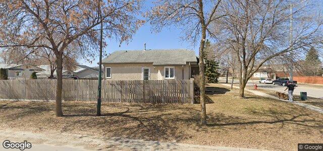 Larawan ng 30 Southglen Boulevard sa Winnipeg, Manitoba