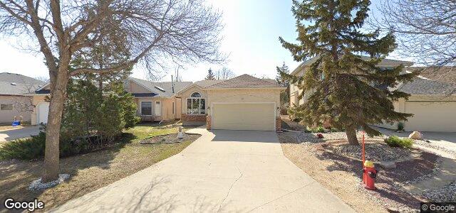Larawan ng 32 Barlow Crescent sa Winnipeg, Manitoba