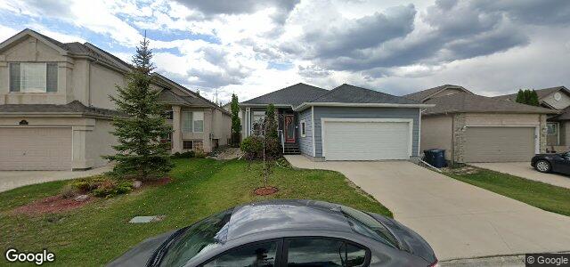 Larawan ng 38 Ravensden Drive sa Winnipeg, Manitoba