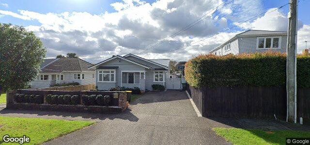 Larawan ng 39 Lambeth Road sa Winnipeg, Manitoba