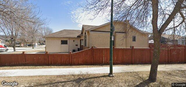 Larawan ng 4 Hedgestone Crescent sa Winnipeg, Manitoba