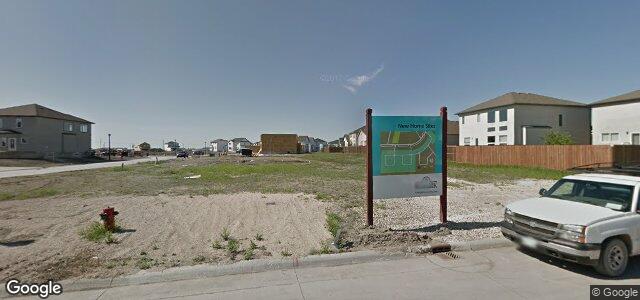 Larawan ng 42 Wainwright Crescent sa Winnipeg, Manitoba