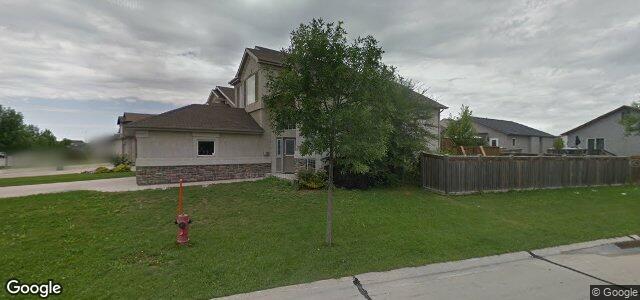 Larawan ng 43 Pentonville Crescent sa Winnipeg, Manitoba
