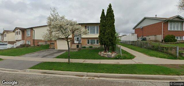Larawan ng 48 Hedgestone Crescent sa Winnipeg, Manitoba