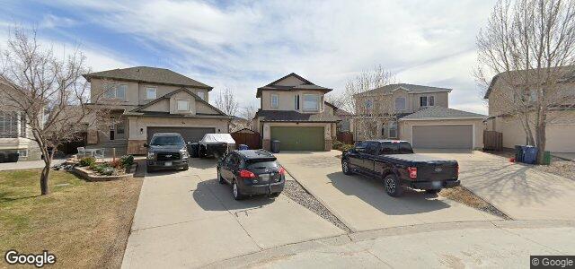 Larawan ng 50 Pentonville Crescent sa Winnipeg, Manitoba