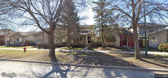 Larawan ng 702 Novavista Drive sa Winnipeg, Manitoba