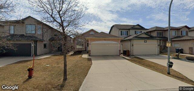 Larawan ng 72 Julia Road sa Winnipeg, Manitoba