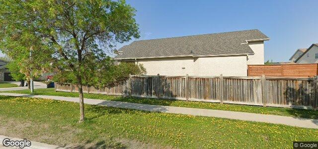 Larawan ng 73 Erindale Crescent sa Winnipeg, Manitoba