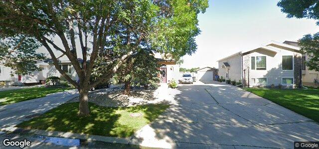 Larawan ng 77 Harlesden Drive sa Winnipeg, Manitoba