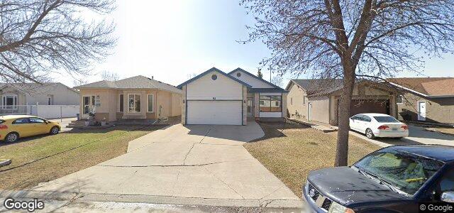 Larawan ng 84 Eastmount Drive sa Winnipeg, Manitoba