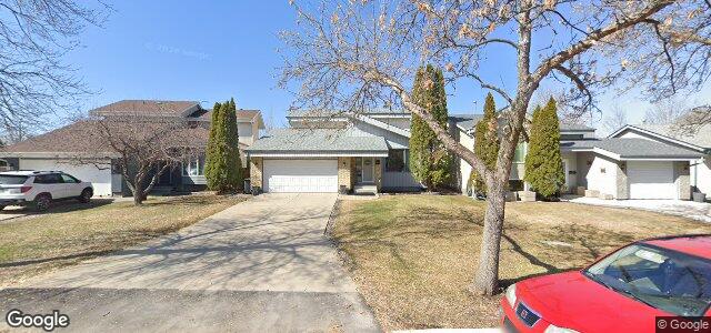 Photo of 84 Queensbury Bay in Winnipeg, Manitoba