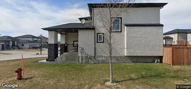 Larawan ng 98 Dacquay Crescent sa Winnipeg, Manitoba