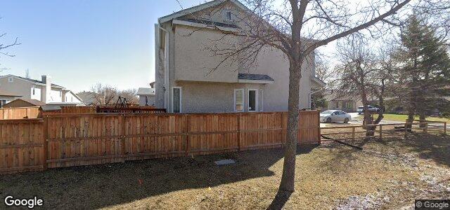 Larawan ng 99 Queensbury Bay sa Winnipeg, Manitoba