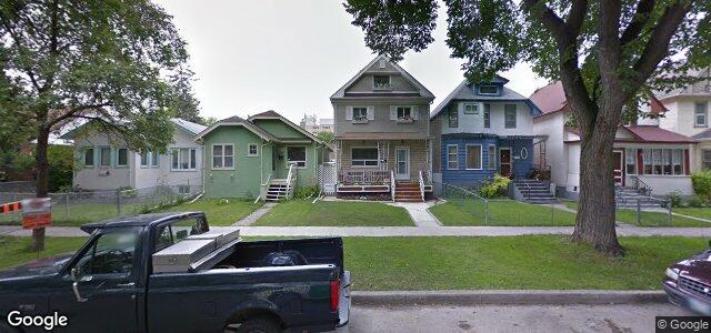 Larawan ng 584 Home Street sa Winnipeg, Manitoba