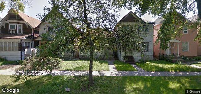 Larawan ng 593 Home Street sa Winnipeg, Manitoba