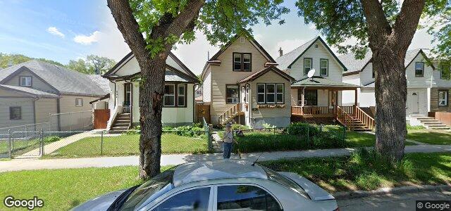 Photo of 686 Simcoe Street in Winnipeg, Manitoba