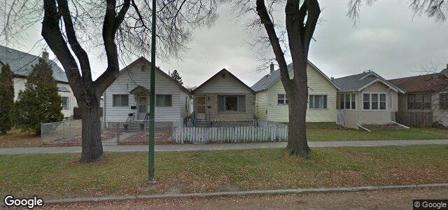 Larawan ng 695 Alverstone Street sa Winnipeg, Manitoba