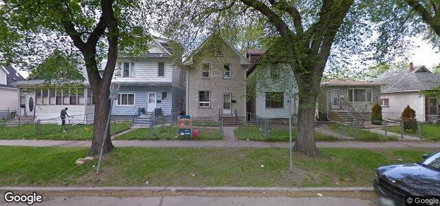Larawan ng 704 Home Street sa Winnipeg, Manitoba
