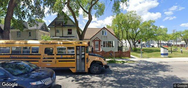 Larawan ng 708 Sherbrook Street sa Winnipeg, Manitoba