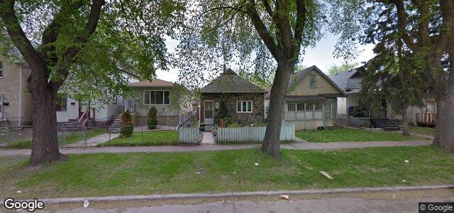 Larawan ng 716 Home Street sa Winnipeg, Manitoba