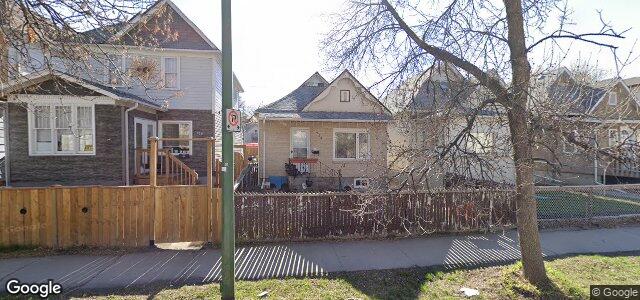 Photo of 725 Simcoe Street in Winnipeg, Manitoba