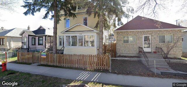 Larawan ng 733 Beverley Street sa Winnipeg, Manitoba