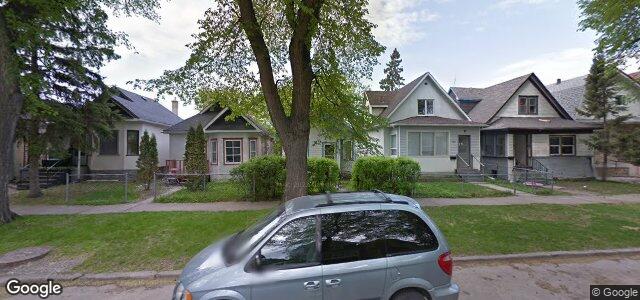 Larawan ng 734 Home Street sa Winnipeg, Manitoba