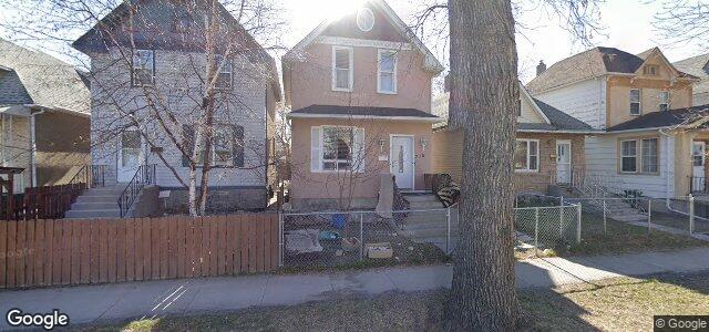 Photo of 735 Simcoe Street in Winnipeg, Manitoba