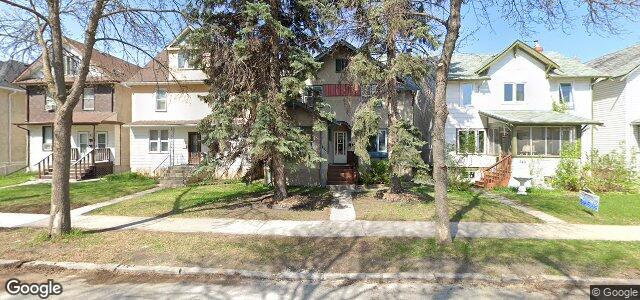Larawan ng 738 Banning Street sa Winnipeg, Manitoba