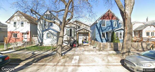 Larawan ng 744 Beverley Street sa Winnipeg, Manitoba