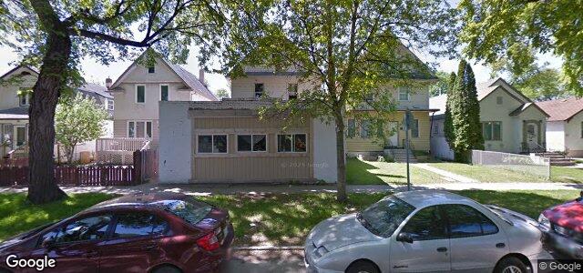 Larawan ng 808 Alverstone Street sa Winnipeg, Manitoba