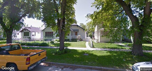Larawan ng 828 Alverstone Street sa Winnipeg, Manitoba
