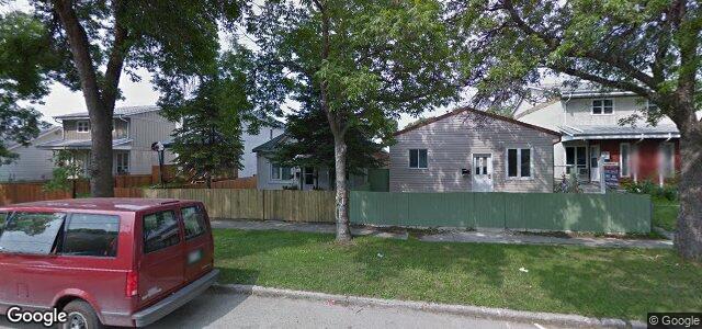 Larawan ng 832 Burnell Street sa Winnipeg, Manitoba